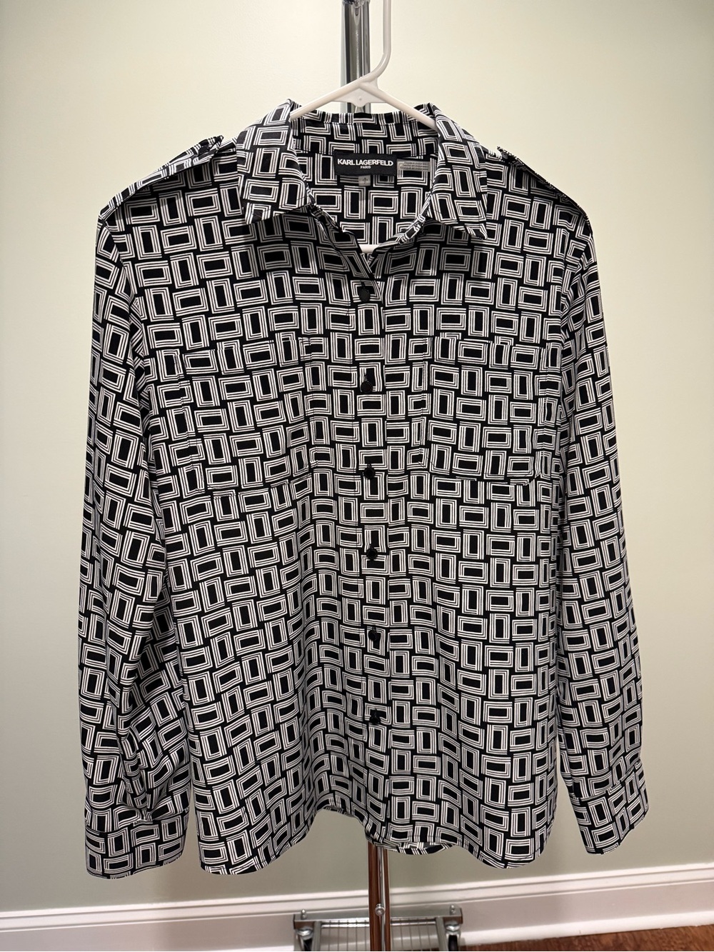 Karl Lagerfeld Black & White Geometric Button-Up Shirt